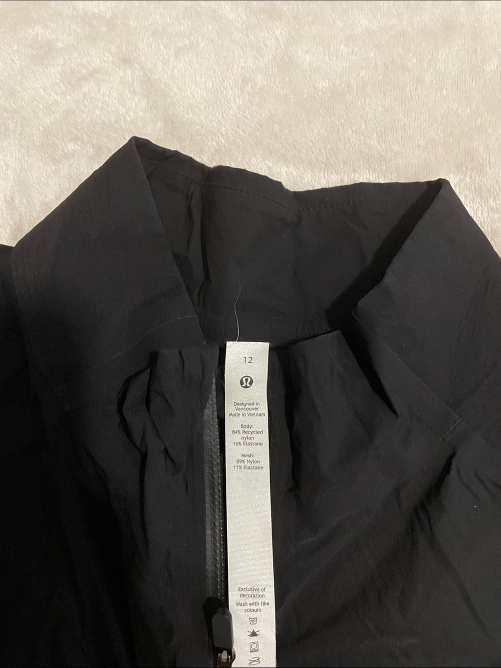lululemon athletica Black Full-Zip Lightweight Jacket - Picture 3 of 9